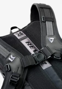Rev'it! Arid 9L H2O Backpack 8 Rev'it! Arid 9L H2O Backpack -High Note Perfor Mance 35625 Quadlock lite harness 1 362176fc 7dad 4066 abb4 c9b237a7a193