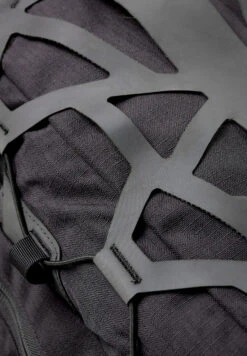 Rev'it! Arid 9L H2O Backpack 11 Rev'it! Arid 9L H2O Backpack -High Note Perfor Mance 35697 Hypalon net