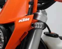 Denali T3 Switchback M8 LED Turn Signal Pods - Front 25 Denali T3 Switchback M8 LED Turn Signal Pods - Front -High Note Perfor Mance DENALIT3Front7 2000x 3a36bdb4 17ce 423e 92e1 7c60c76456bb