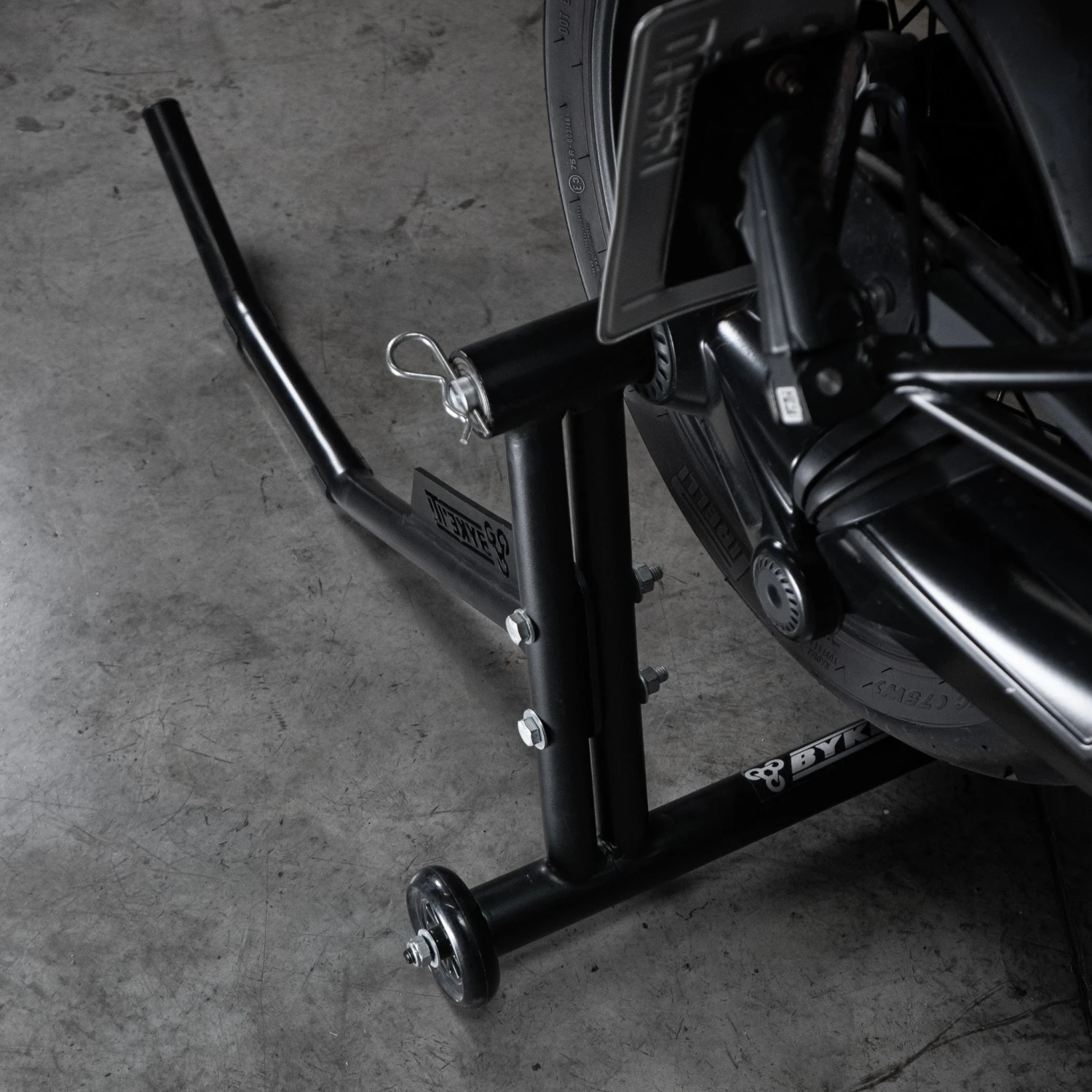 BYKE IT Single Sided Rear Paddock Stand 6 BYKE IT Single Sided Rear Paddock Stand - Image 6