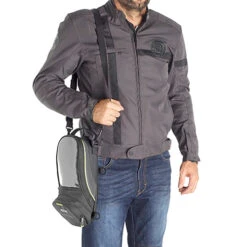 Givi Tank Easy Bag - 6 Litres -High Note Perfor Mance EA138 dressed 1024x1024 171a778c fdfe 43cd 86ca f2b3df72fb74