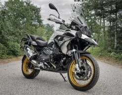 Denali Slip-On Blackout Cover Kit For D4 LED Lights 6 Denali Slip-On Blackout Cover Kit For D4 LED Lights -High Note Perfor Mance LensCoverFullBike 2000x f453c177 ab63 4982 ba33 b454716720dc