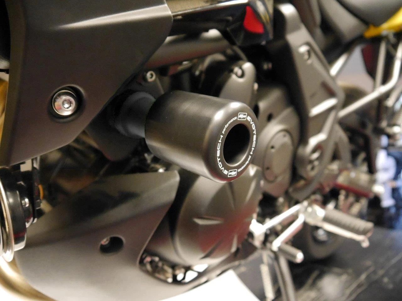 Evotech Crash Guard - Kawasaki Versys 650 2 Evotech Crash Guard - Kawasaki Versys 650 - Image 2